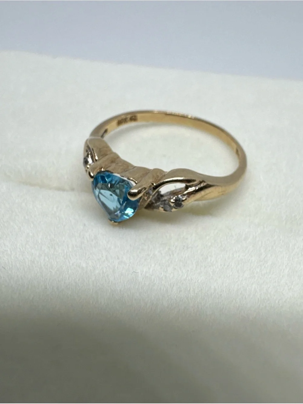 10k Yellow Gold Blue Heart Topaz & Accent Diamond Size 4.75 Ring Love 1.45g